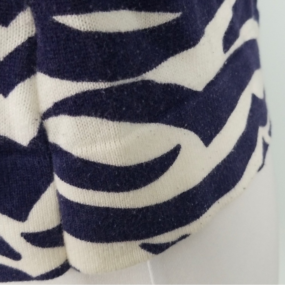 Cardigan - Picture 5 of 6